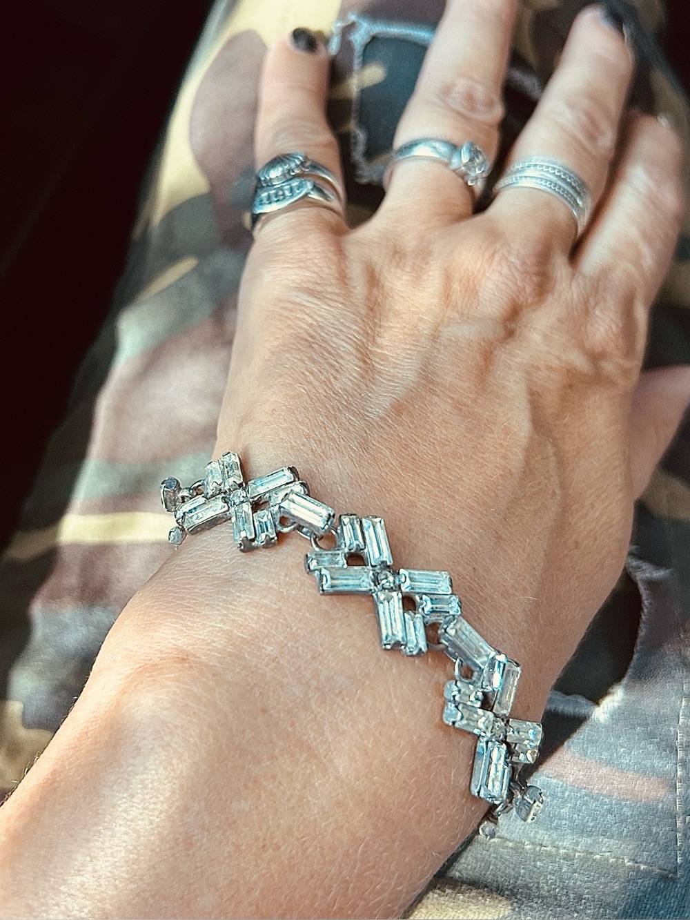 Mid-century vintage geometric chevron silver-tone link bracelet